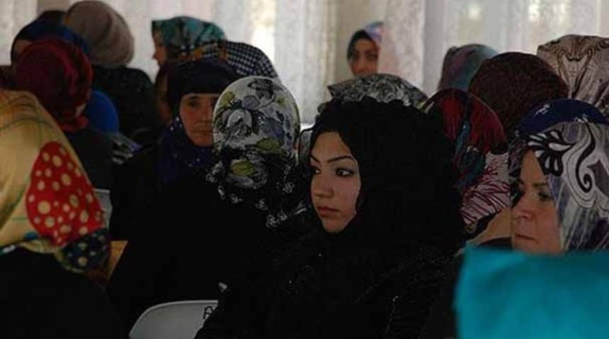 Türk erkeklerinden Suriyeli kadınlara tuzak