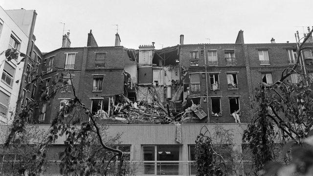 Le Pen'lerin Paris'teki dairesinde 1976'da patlayan bomba, binanın tüm ön yüzünü tahrip etmişti.