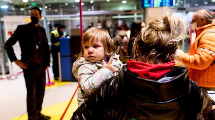 9 Doğu Avrupa &uuml;lkesi AB'den m&uuml;lteci yardımı istiyor