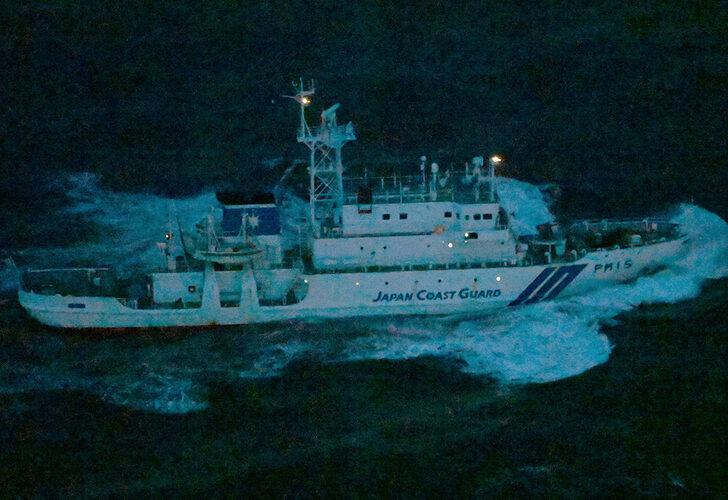 Japonya’da turist teknesi battı! 26 kişi kayıp