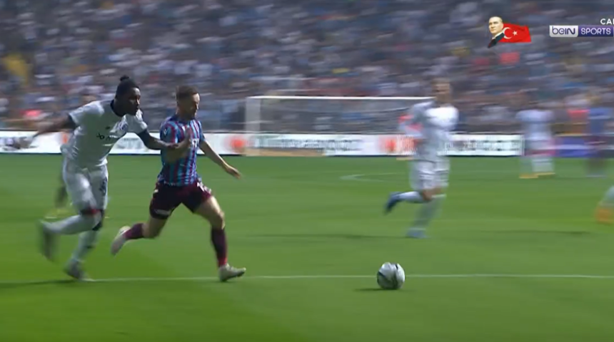 Son dakika: Adana Demirspor - Trabzonspor maçındaki penaltı kararına büyük tepki!