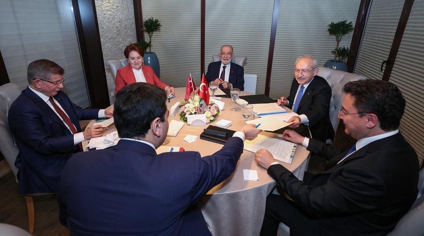 6'lı masa &uuml;&ccedil;&uuml;nc&uuml; kez toplanıyor: G&uuml;ndemde, se&ccedil;im yasası, se&ccedil;im g&uuml;venliği ve ge&ccedil;iş s&uuml;reci var