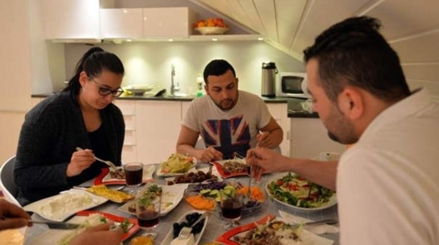 En uzun orucu tutan T&uuml;rk aile Norve&ccedil;'te