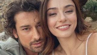 Alp Navruz ve Ayça Ayşin Turan'ın romantik pozu