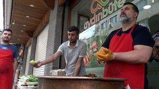 Diyarbakır’da Çiğ Köfte Mesaisi