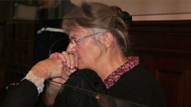 Fransa'da kendisini 47 yıl boyunca döven kocasını öldüren kadına af