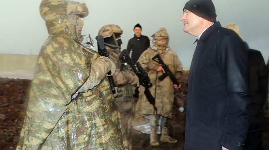 Bakan Soylu: Van-İran sınırındaki 295 kilometrelik duvar 2023'te bitecek