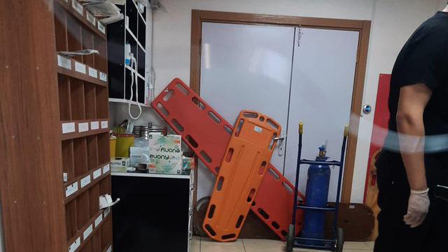 Diyarbakır'da sağlık çalışanlarına saldırı! Sedyeyle barikat yaptılar! Bakan Koca'dan açıklama geldi