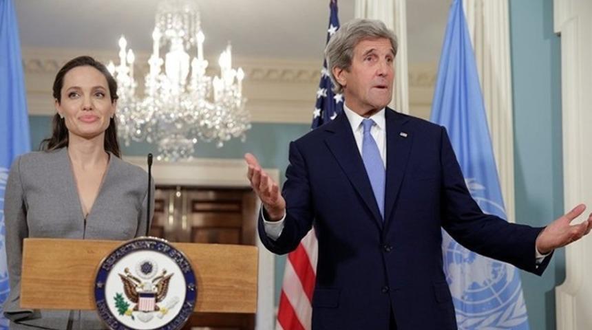 John Kerry ve Angelina Jolie m&uuml;lteciler i&ccedil;in iftar yaptı
