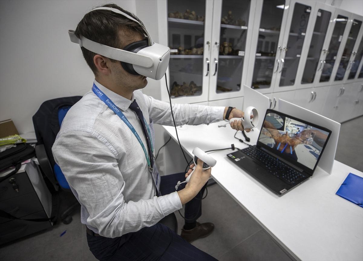 T&uuml;rk araştırmacılar, tıpta "metaverse" ve "insan modelleri" ile eğitim d&ouml;nemi başlattı