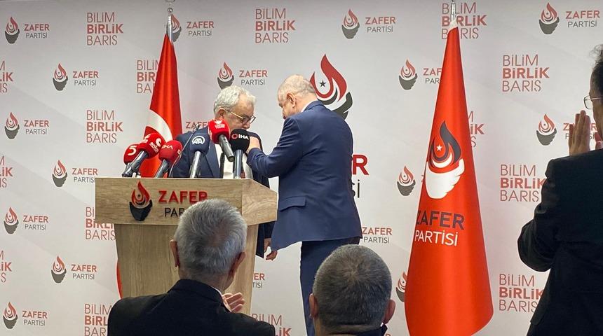 Cumhurbaşkanlığı seçimi öncesi dengeler değişiyor... Ümit Özdağ'dan ezber bozan çıkış! 'Tüm anketlerde önde teklifimiz...'