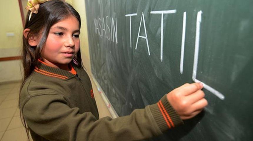 Ramazan Bayramı'nda okullar ka&ccedil; g&uuml;n tatil? Okullarda bayram tatili ne zaman? Ramazan Bayramı tatili okullarda ka&ccedil; g&uuml;n? 