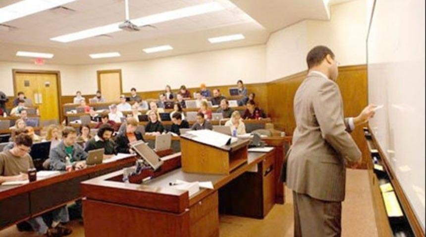 Akademisyen maaşına zam geldi