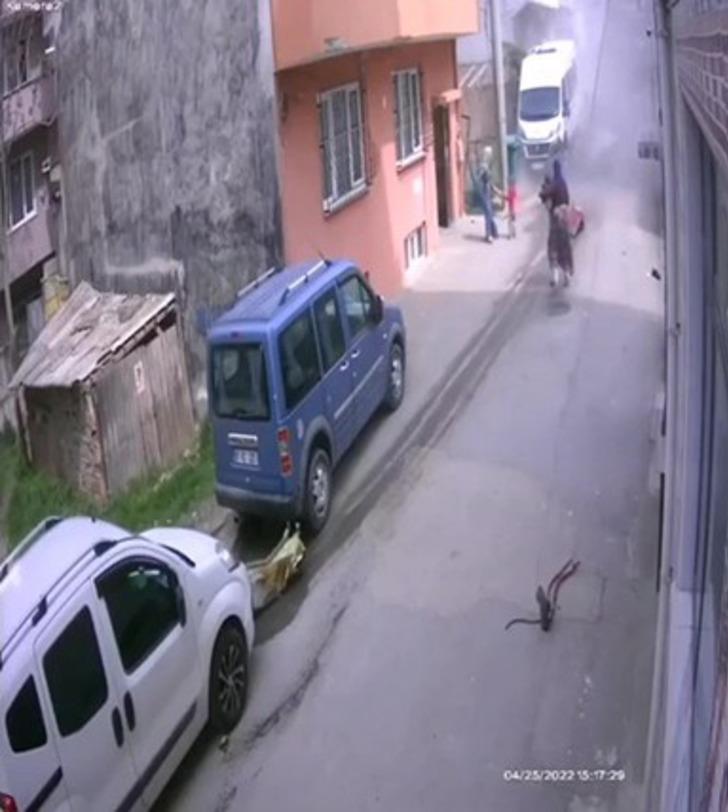 Evlerin arasına düşmüştü! Bursa'da uçağın düşme anı kamerada G1