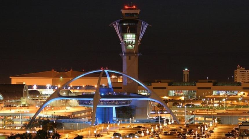 Los Angeles'ta silahlı saldırı paniği