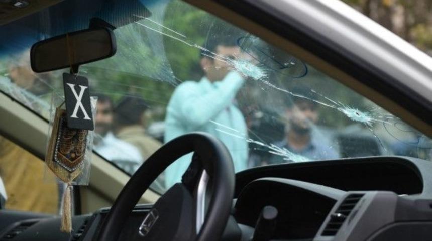 Pakistanlı &uuml;nl&uuml; sufi şarkıcıya suikast