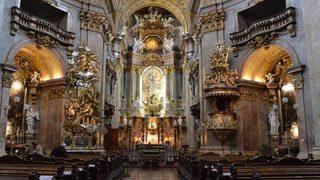 Müezzin kilisede ezan okuyacak