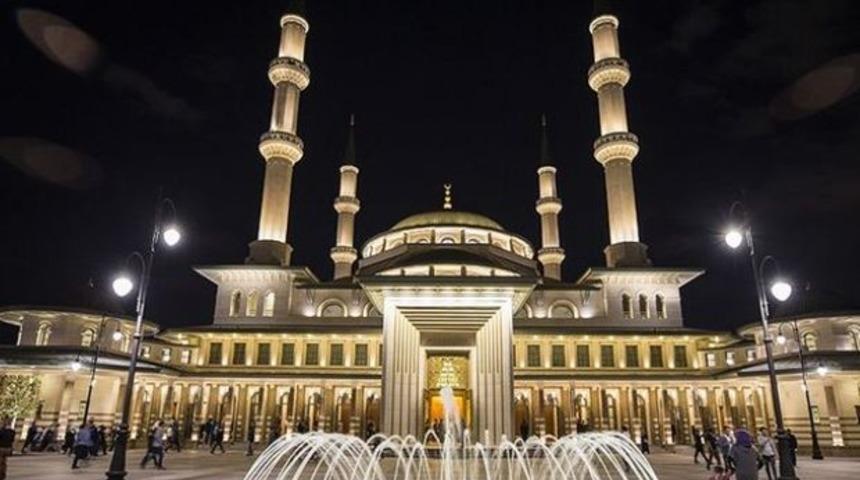 Kadir Gecesi duasının okunuşu ve anlamı nedir? Kadir Gecesi’nde okunacak dualar ve sureler nelerdir?