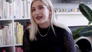 Fetiş fotoğrafçısı olarak çalışıyor! “Babam erkek arkadaşımın ayak parmaklarını emerken gördü”