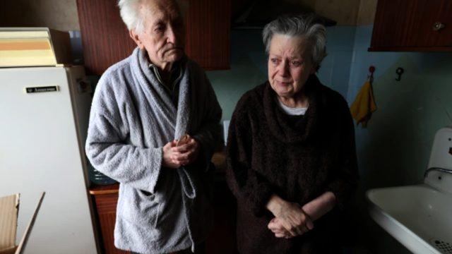 Günlerce banyoda mahsur kaldılar! Ukraynalı yaşlı çift gözyaşlarıyla anlattı