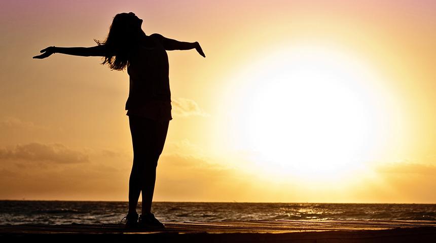 Bu y&ouml;ntem ile dişil enerjnizi y&uuml;kselterek &ccedil;ok daha mutlu olabilirsiniz 