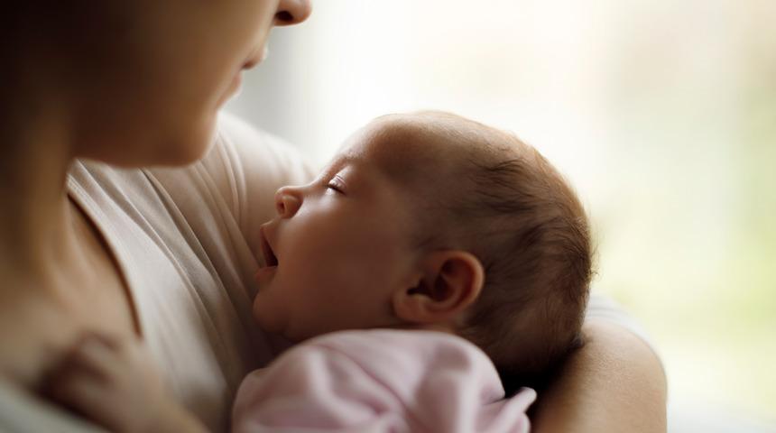 Sakın yapmayın! Bebekte güven eksikliği yaratıyor 