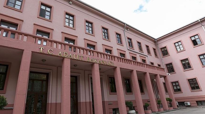 T&uuml;rkiye'den ABD ve Almanya'ya kınama: Egemenlik kayıtsız şartsız milletindir