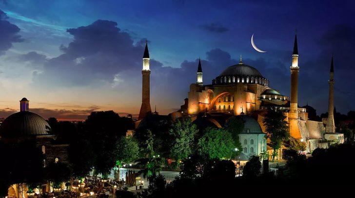 Kadir Gecesinde yapılacak ibadetler nelerdir? Kadir Gecesinde hangi dualar okunur? G2