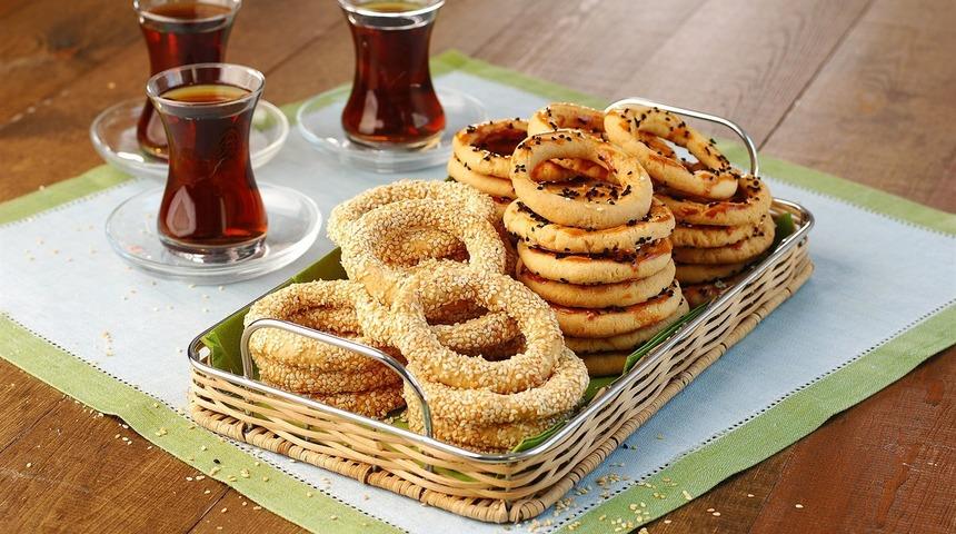 Kandillerin baş tacı! Ağızda dağılan kıyır kıyır bir kandil simidi nasıl yapılır? Kandil simidi malzemeleri nelerdir? 