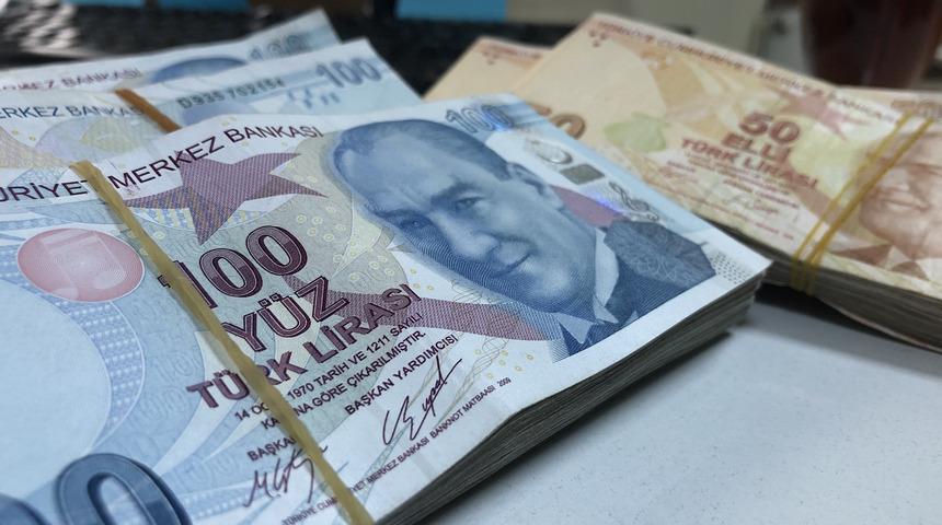 Memur ve emekli ile asgari ücret zammı öncesi sürpriz gelişme: Maaşlara refah payı ayarı! Yüzde 10 artabilir...