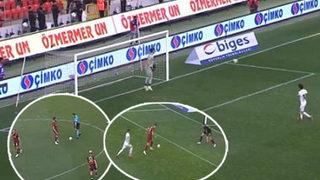 Son dakika: Süper Lig'de yılın skandalı! Taraftarlar sosyal medyada ayağa kalktı! Küme düşme maçında...