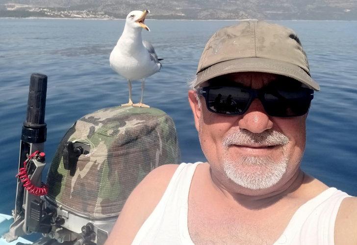 Martı 'Osman' ile balıkçı Şimşek'in dostluğu görenleri gülümsetiyor