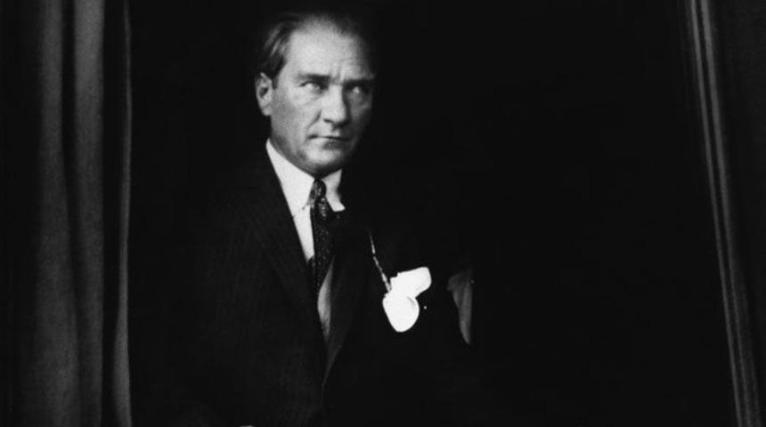 Şaşırtan iddia! Atatürk 1881'de doğmadı