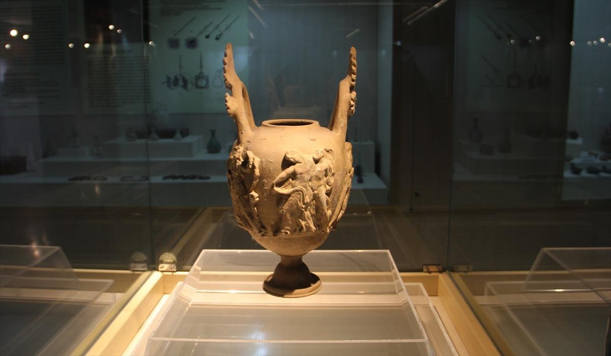 Sinop Arkeoloji M&uuml;zesi binlerce yıllık eserleriyle tarihi g&ouml;zler &ouml;n&uuml;ne seriyor