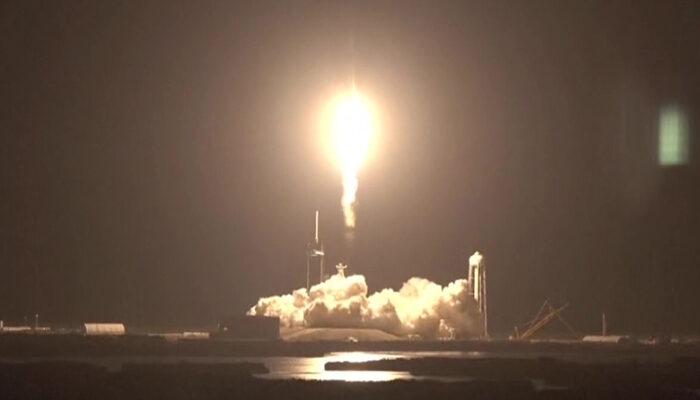 Elon Musk'ın SpaceX'i uzaya gönderdi: 4 kişilik ekip, 6 aylık görev...