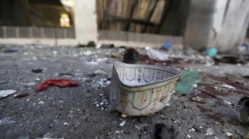 Hollanda'da T&uuml;rk camisine saldırı