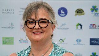 İngiltere'de loto talihlisi 3 yılda 60 milyon sterlin dağıttı: 'Yardım etme bağımlısıyım'