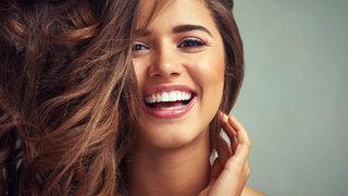 Kimyasal ürünlere gerek yok! Saçınız kuaförden çıkmış gibi olacak 