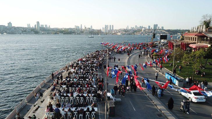 İstanbul'da 80 bin kişilik iftar! Uzunluğu 2 kilometreyi buldu G4