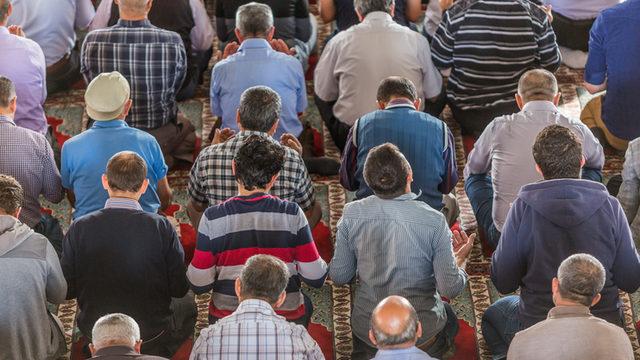 Tesbih namazı nasıl kılınır? Tesbih namazı kaç rekat?