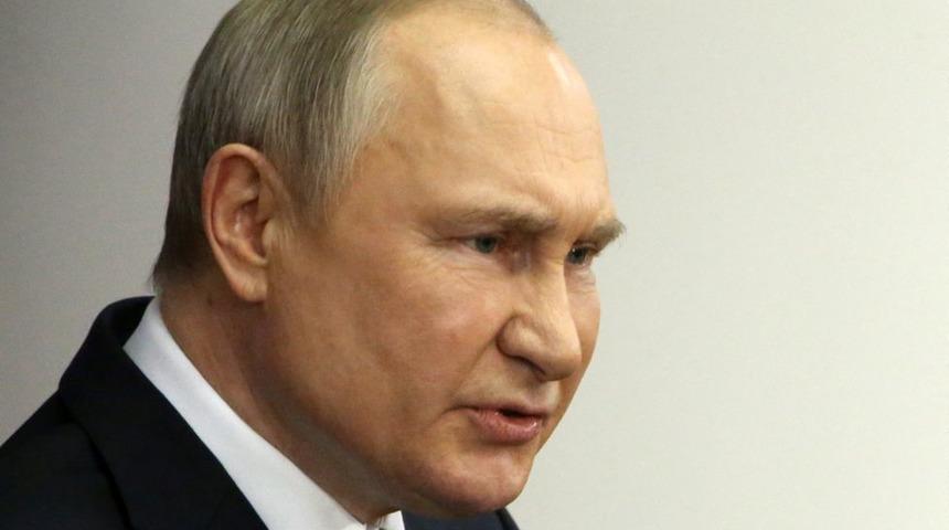 Putin'den uyarı: Ukrayna'ya dışarıdan m&uuml;dahale edenlere yıldırım hızıyla yanıt vereceğiz