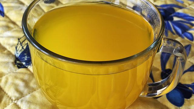 Ağrıyı şıp diye keser, vücutta iltihap bırakmaz, bağırsaklara çok iyi gelir! Mucizevi karışımı içen doktor yüzü görmüyor