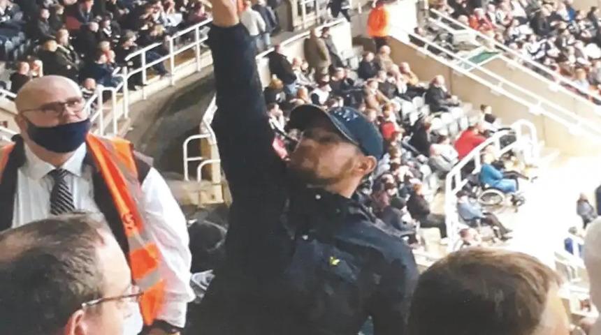 Son dakika: Statta Nazi selamı veren Shay Asher'a ödül gibi ceza!