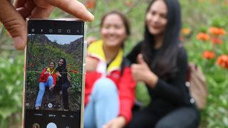 7 bin kilometre yolu göze alıp Hakkari'ye onları görmeye geldiler! Adeta büyülendiler...