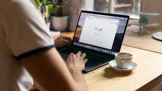Büyük şok! Google milyarlarca kişiyi uyardı, Chrome kullananlar endişeye kapıldı