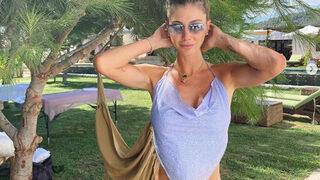 Şeyma Subaşı'dan yeni üstsüz poz