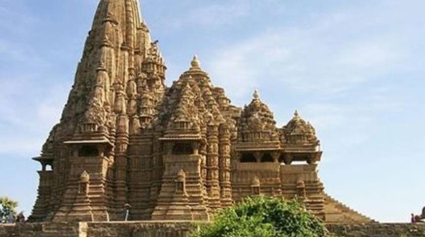 Tayland'da sahibinden satılık tapınak hayrete düşürdü