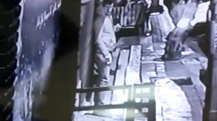 Bu da oldu! Sultangazi'de hırsız önce selam verdi, sonra çaldı