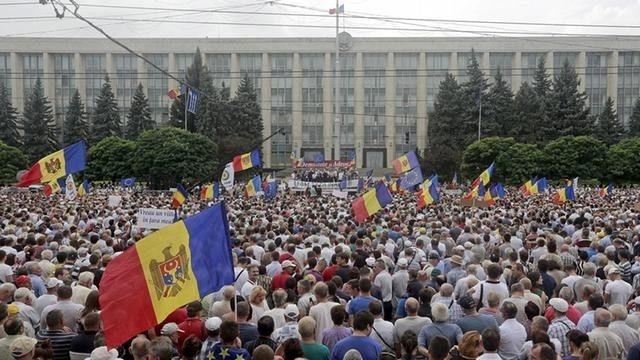 Moldovalıların 1 milyar dolar öfkesi