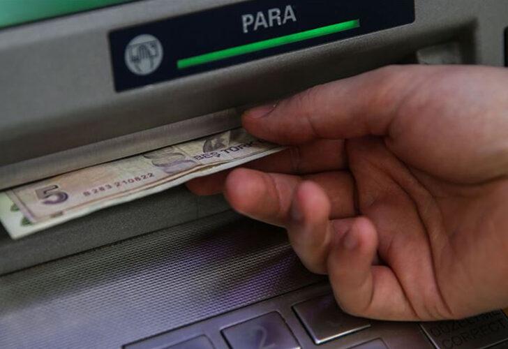 Banka ATM’sindeki yazılım açığı şok etti! 142 bin TL çektiler…
